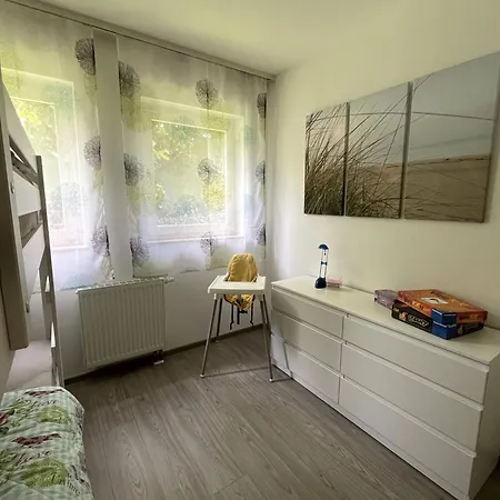 Jadewind, Humenser 8a *