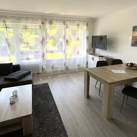 Jadewind, Humenser 8a Apartment